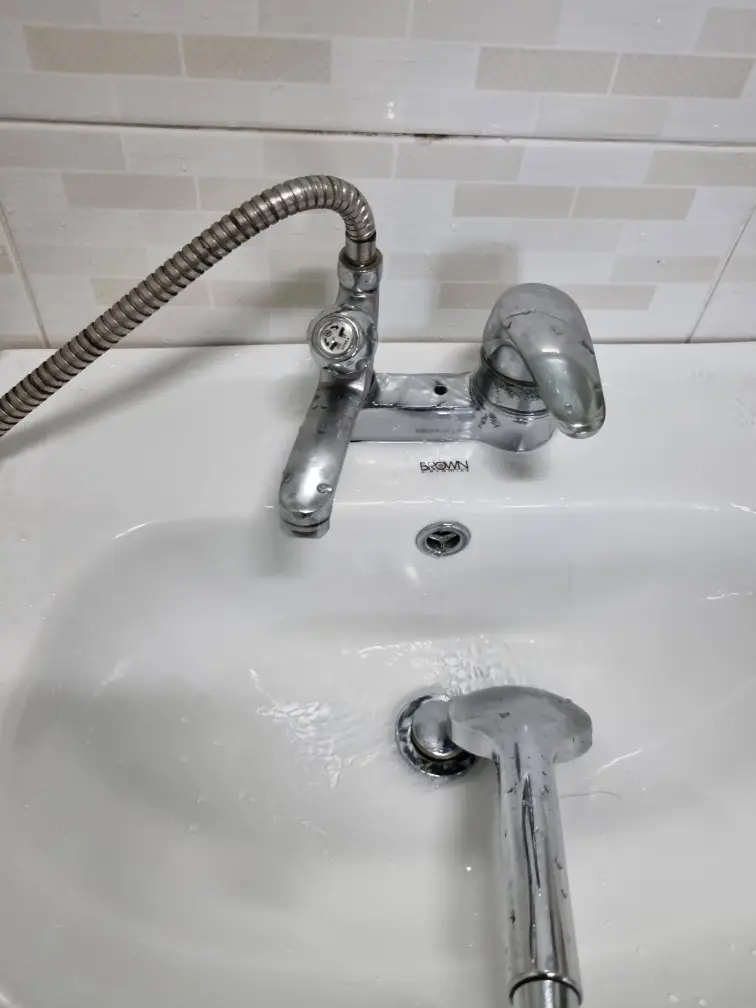 샤워 + 수전 교체 1